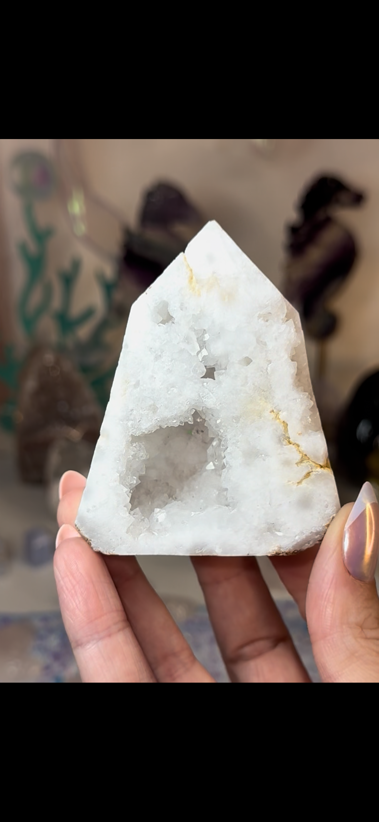 Druzy White Quartz Towers