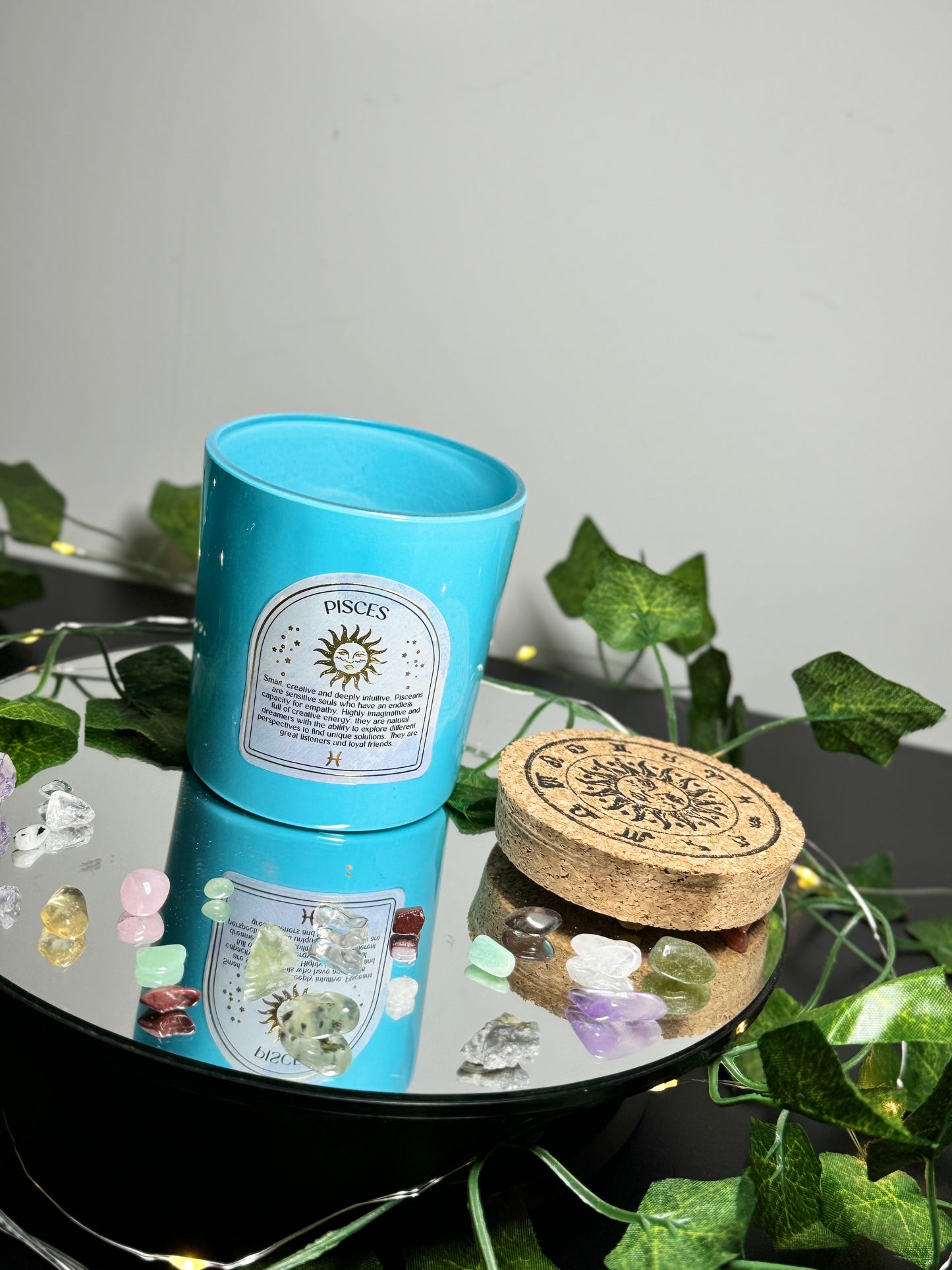 Pisces Gemstone Candle with Crystal Chips