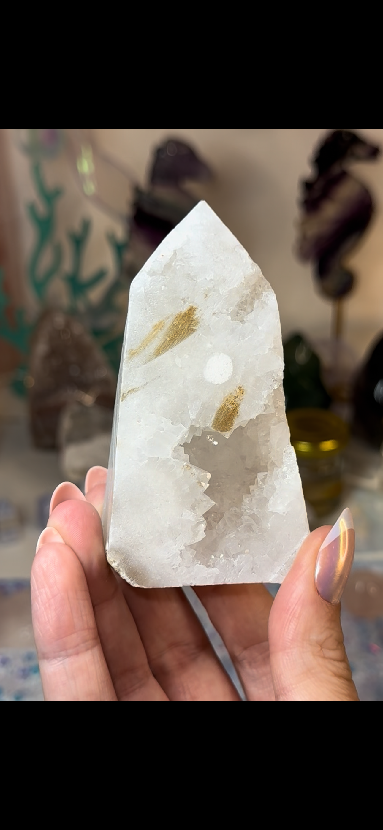 Druzy White Quartz Towers