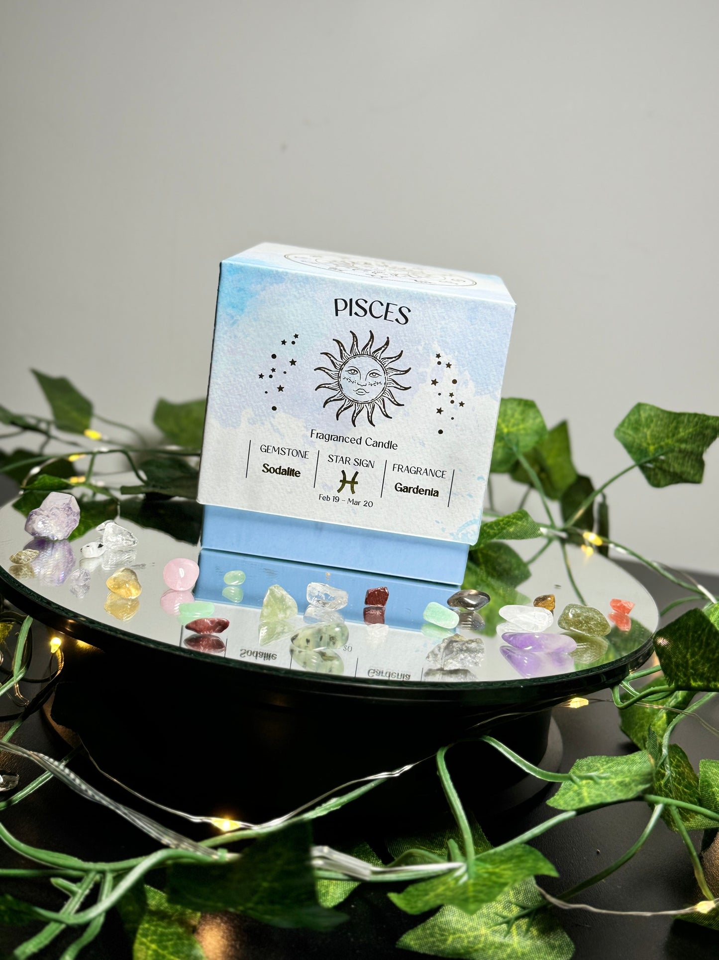 Pisces Gemstone Candle with Crystal Chips
